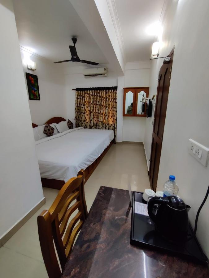 Thayamkery'S Royal Inn Kochi Dış mekan fotoğraf