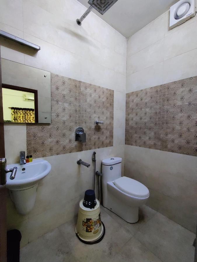 Thayamkery'S Royal Inn Kochi Dış mekan fotoğraf