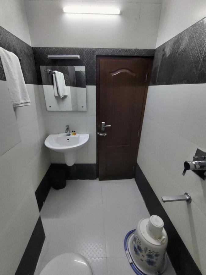 Thayamkery'S Royal Inn Kochi Dış mekan fotoğraf