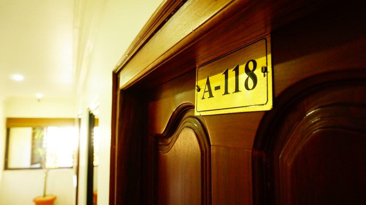 Thayamkery'S Royal Inn Kochi Dış mekan fotoğraf
