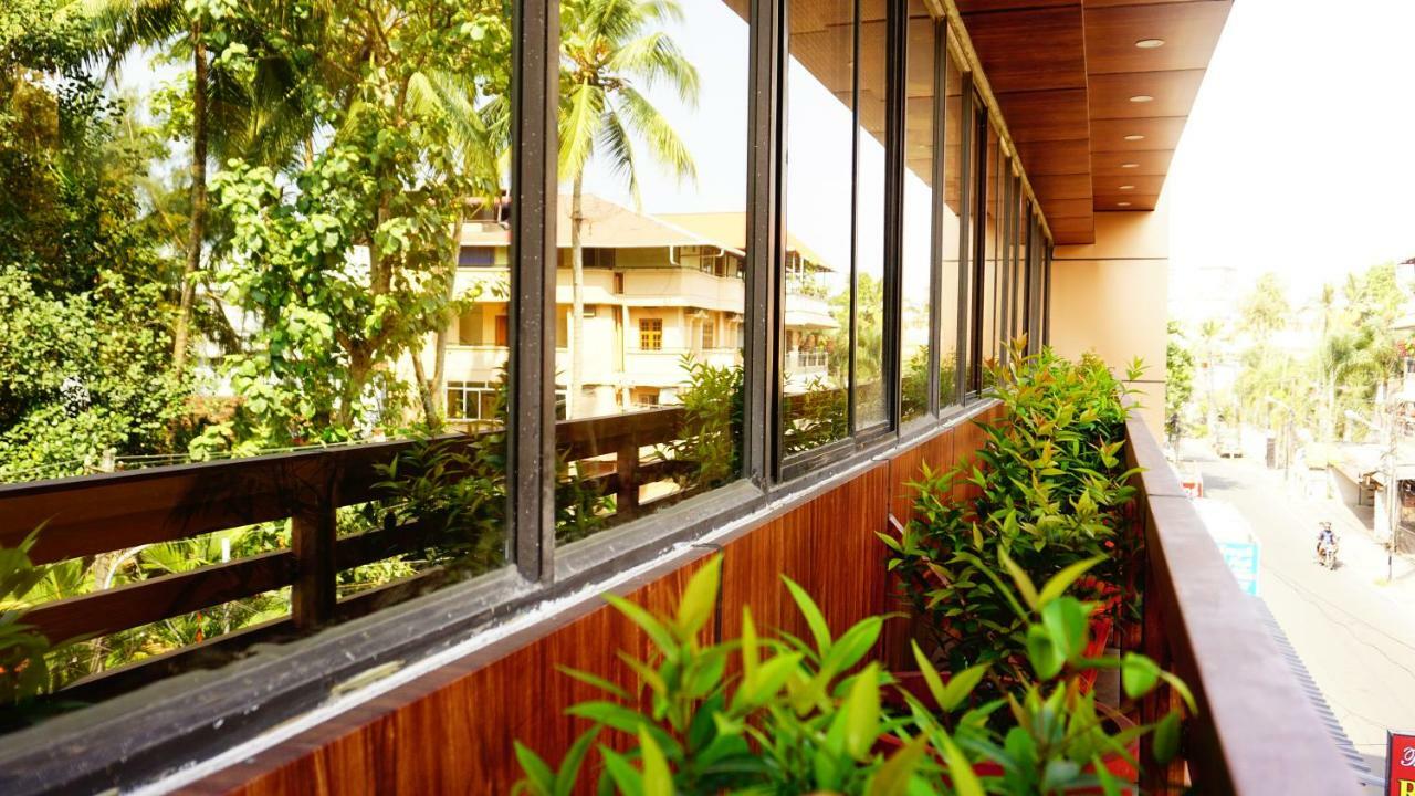 Thayamkery'S Royal Inn Kochi Dış mekan fotoğraf