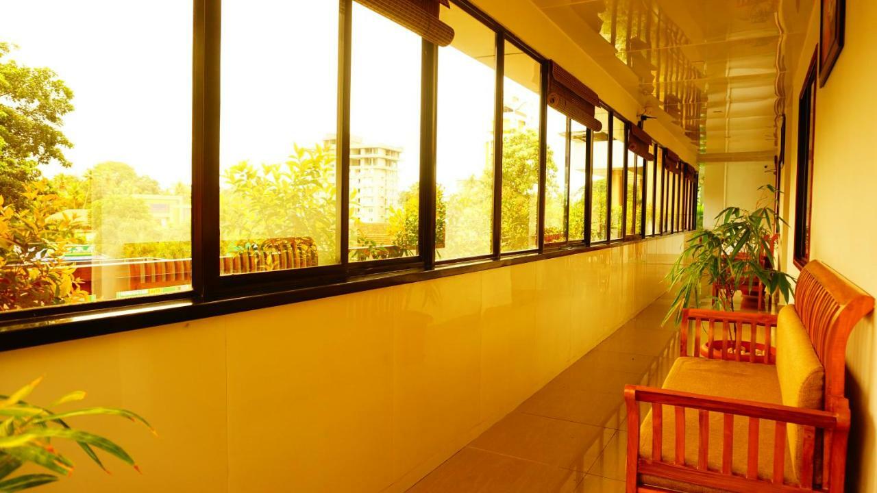 Thayamkery'S Royal Inn Kochi Dış mekan fotoğraf