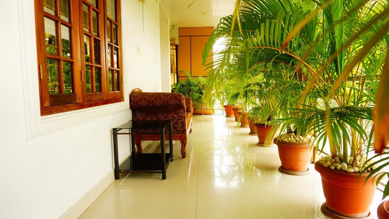 Thayamkery'S Royal Inn Kochi Dış mekan fotoğraf